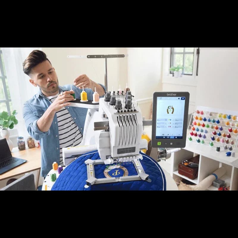 Machine à Broder Brother PR680W 6 Aiguilles — vue 4